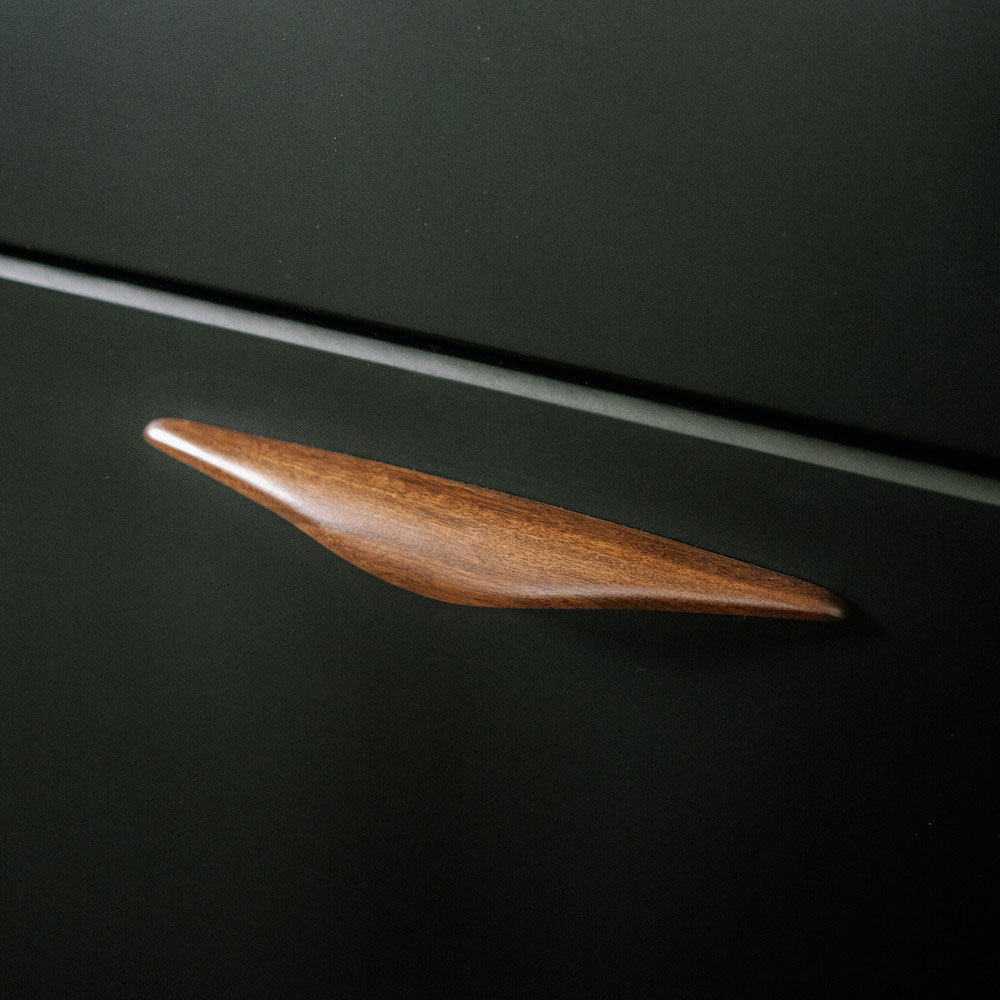 Poignée Manta - 160mm - Noyer