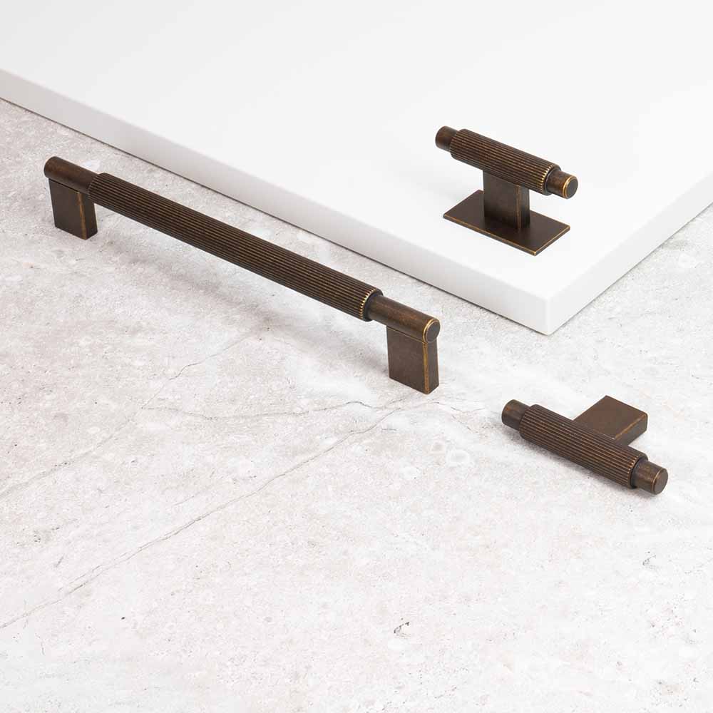 Bouton T Arpa - Laiton Antique