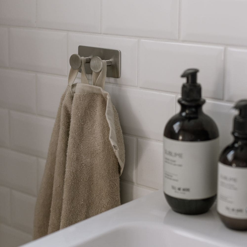 Patère Porte-serviette Base 210 2-patère - Fini Acier Inoxydable Brossé