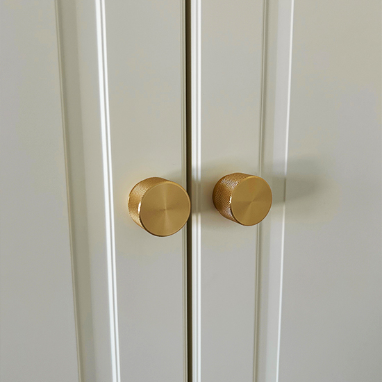 Boutons de garde-robe en métal et bois