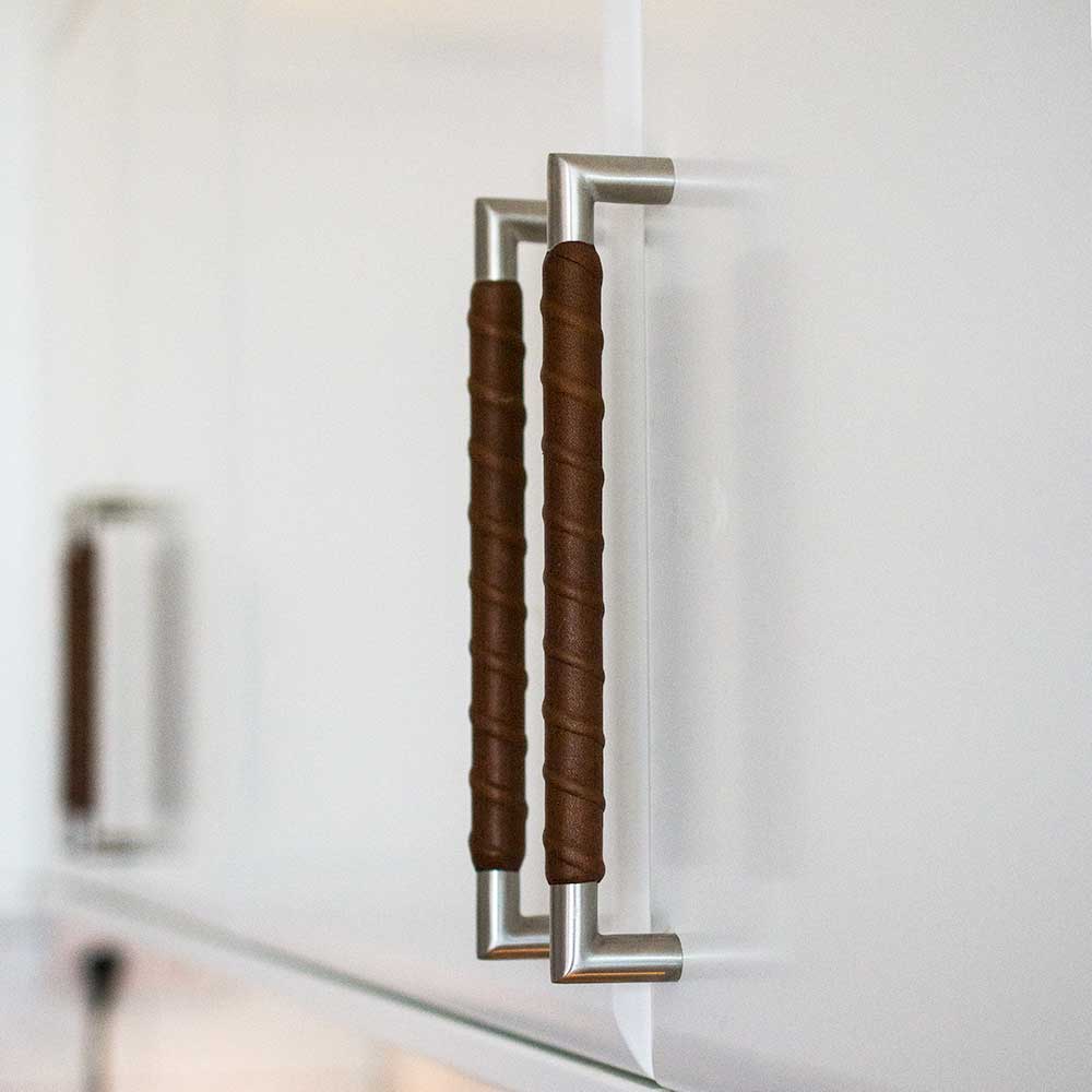 Poignée Norma 12 - Aspect Inoxydable/Cuir Marron