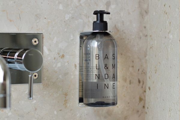 Distributeur savon mural