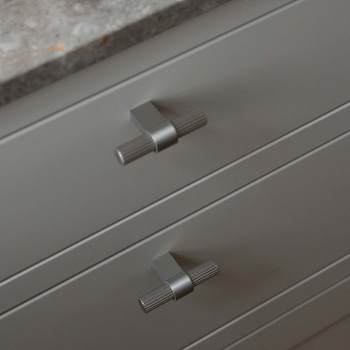 Bouton T Helix Stripe - Finition Acier Inoxydable