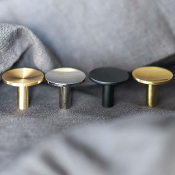 Bouton Sture - 28mm - Noir Mat